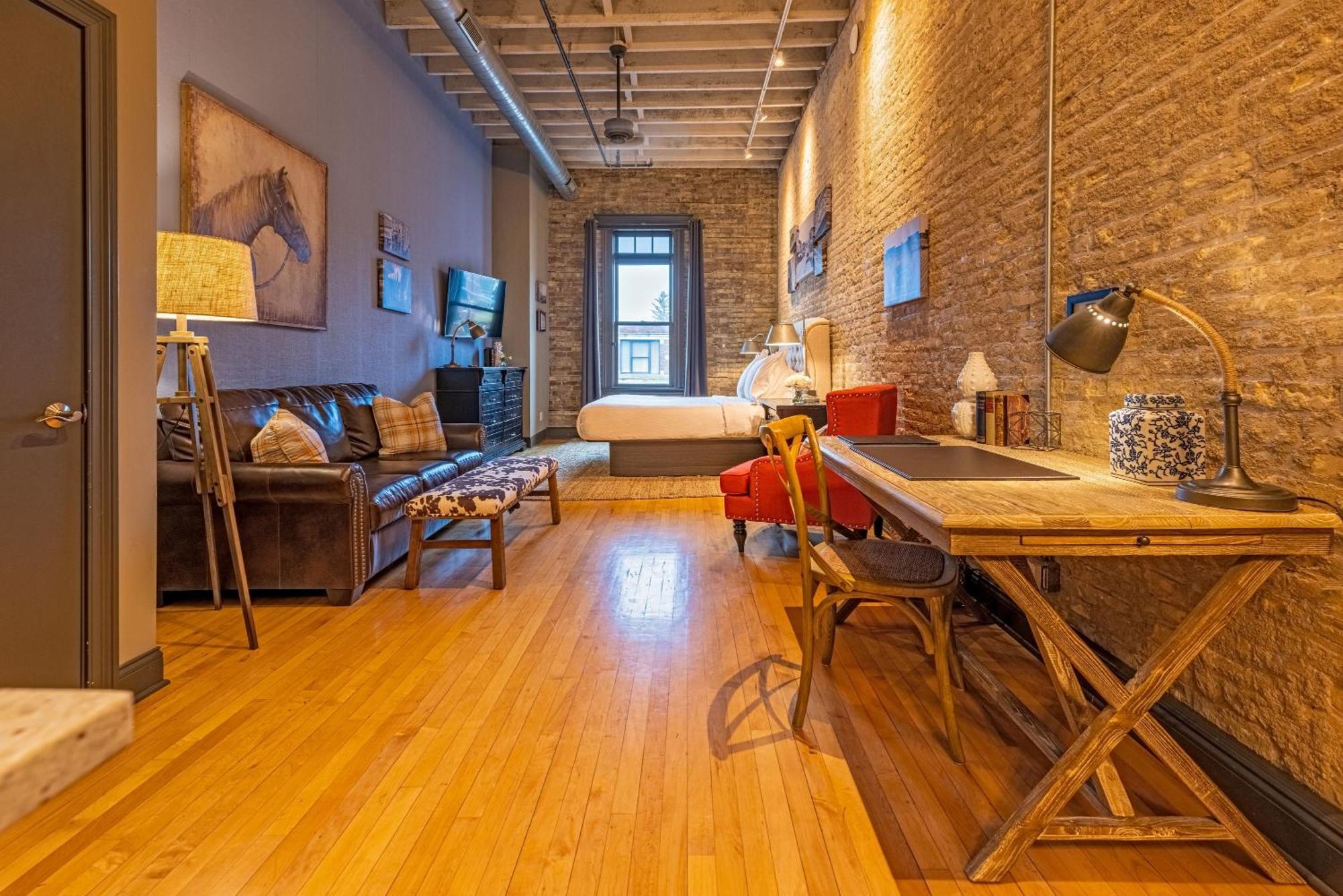 Hip Urban Loft-Small Town Charm-124 Lofts #2 West Dundee Zewnętrze zdjęcie